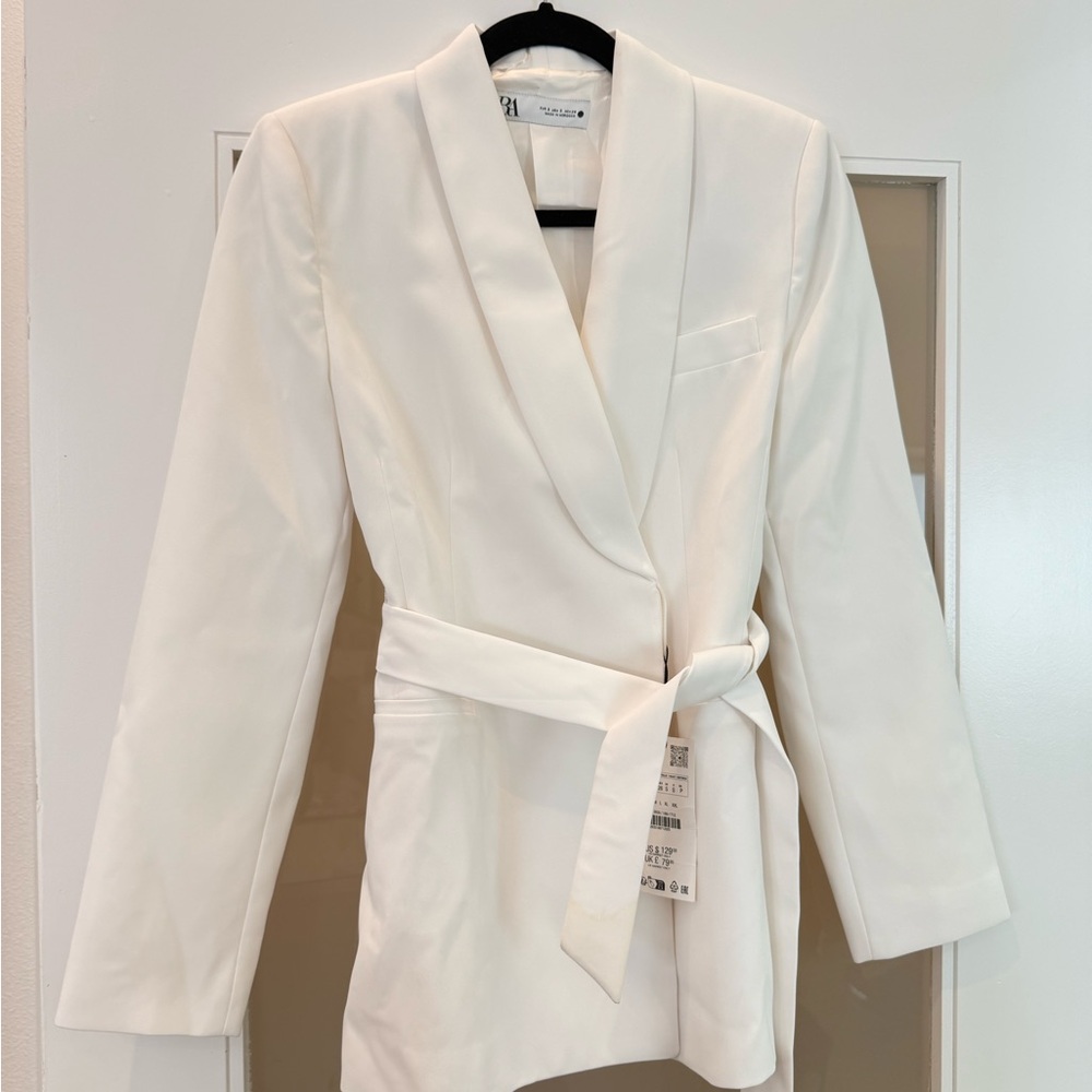 Set of 2 Zara Cream Women's Blazer with Belt + Pants (XS)